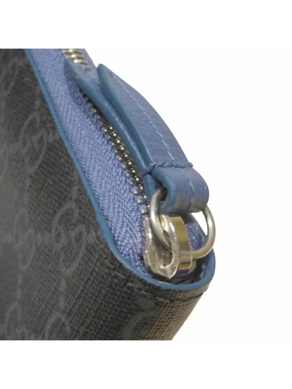 Gucci Zip Around Wallet GG Supreme Leather